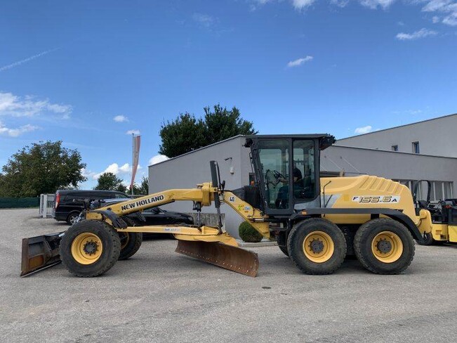 Аренда грейдера (автогрейдера) New Holland F156.6A