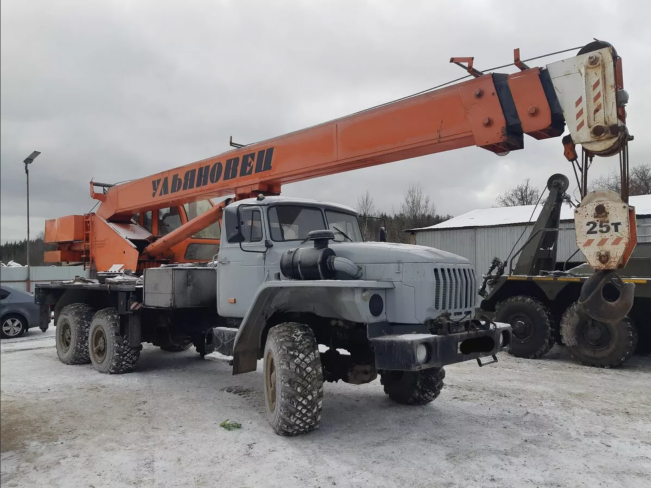 Аренда автокрана (автомобильного крана) Ульяновец МКТ-25