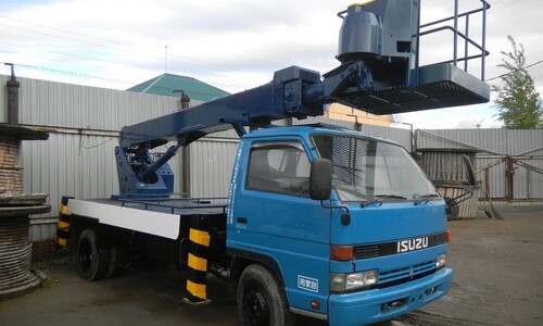 Автовышка Aichi INU38A