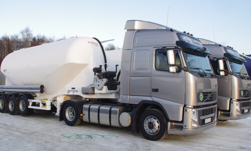 Аренда цементовоза Volvo