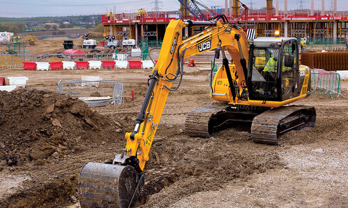 Аренда гусеничного экскаватора JCB JS 180L