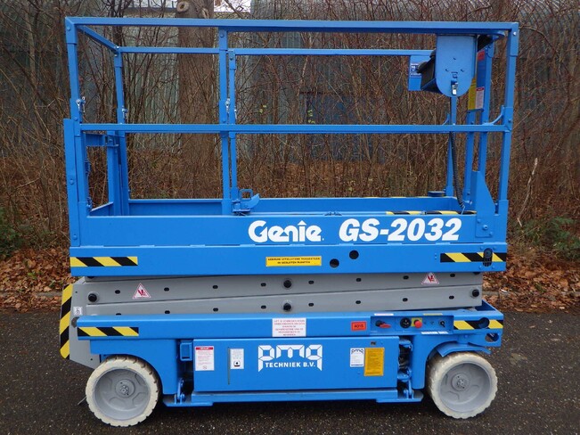 Аренда подъемника ножничного Genie GS-2032