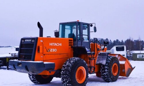 Фронтальный погрузчик Hitachi LX 230