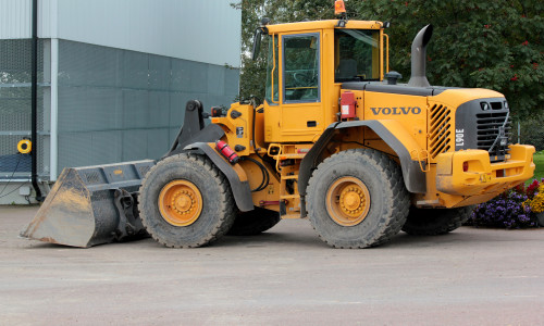 Фронтальный погрузчик Volvo L90Е