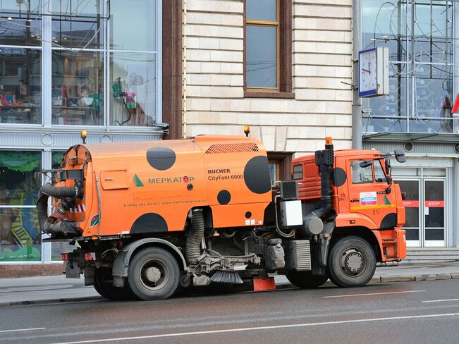 Аренда вакуумной уборочной машины Bucher CityFant 6000